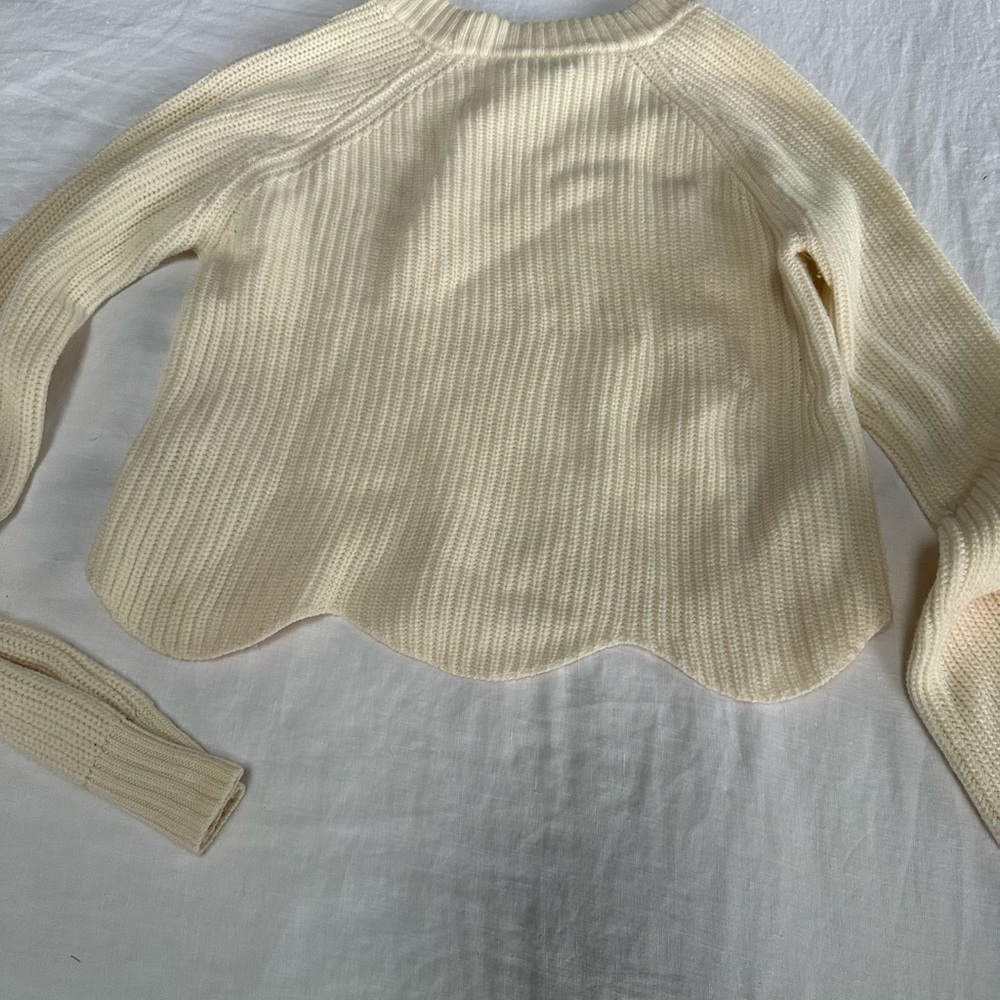 Aritzia Wilfred Cream Ribbed Women's Sweater